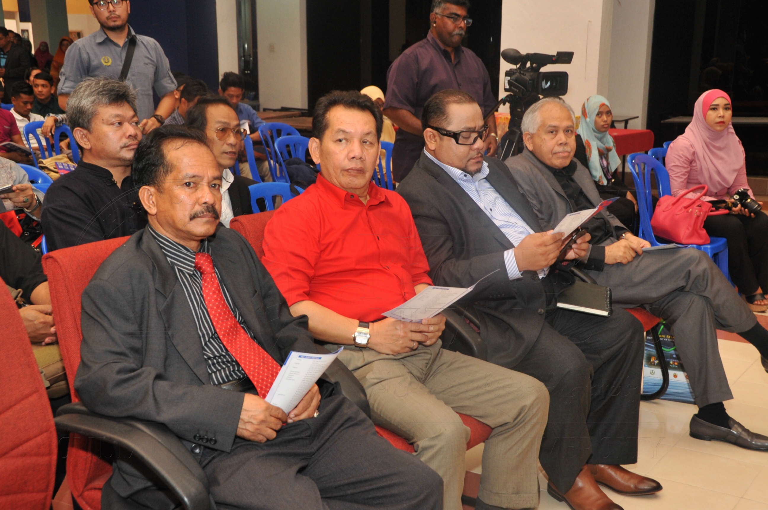 PRO15 173 ESE HAS 2309